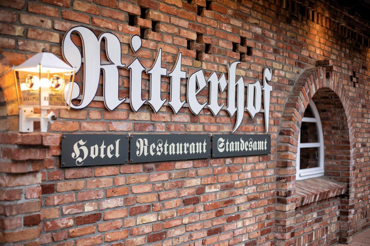 Готель Ritterhof Kampehl Neustadt  Екстер'єр фото